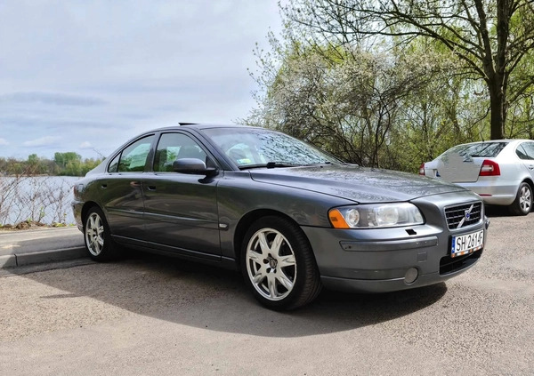 Volvo S60 cena 25700 przebieg: 239568, rok produkcji 2005 z Chorzów małe 172